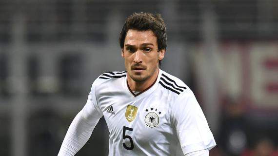 Bologna, si attende una risposta da Hummels: intanto volo e visite prenotati