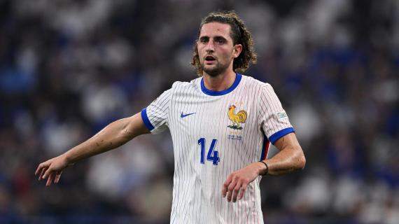 Napoli, tentativo per Rabiot: attesa la risposta del francese, concorrenza