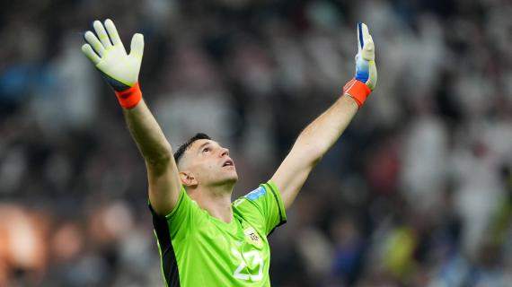 Aston Villa, Martinez dopo il rinnovo: "Il club avanza, perché cambiare? Vogliamo vincere"