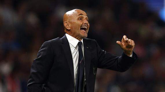 Striscione per Spalletti al Maradona: "Ti aspettiamo in gradinata". Il CT ringrazia