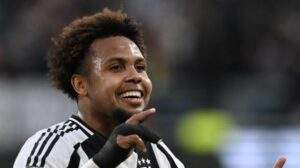 Juventus, McKennie su Vlahovic: "La squadra deve metterlo nelle condizioni di segnare"