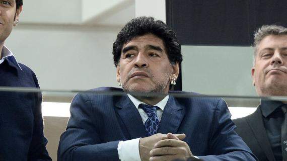 14 settembre 1986, Maradona si definisce un giocatore normale. Meglio di Pelè? "No, no"