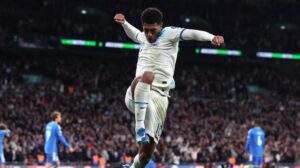 Marcus Rashford, chissà se avrà stappato una bottiglia nei giorni scorsi. Inizio deludente