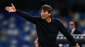 Napoli, Conte: "Solo chi non ha mai vinto può dire delle fesserie... Inter-Juve? Non guardo le altre"