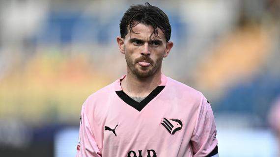 Palermo, la tallonite frena Brunori. Il capitano potrebbe saltare la Reggiana