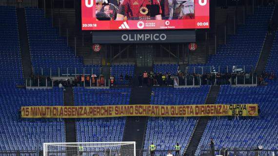 Roma, continua la protesta dei tifosi: "Friedkin tanto assenti che a parlare mandate un francese"