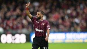 Salernitana, Verde: "Che cuore in 10 contro 11. Gioia enorme segnare sotto la curva"