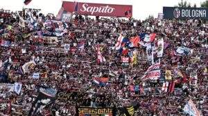 Inchiesta ultrà, i tifosi del Bologna: "Indagini in curva, ma miliardi di debiti per i club"