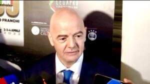 FIFA, il regolamento del Mondiale per Club: "Società obbligate a schierare la squadra più forte"