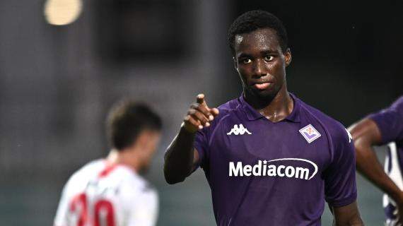 Fiorentina, Kayode: "Il mio esempio oggi è Dodo. Comuzzo non ha mai mollato un centimetro"