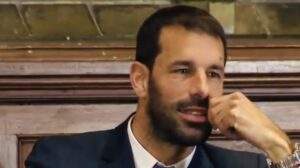 Ruud van Nistelrooy saluta il Man