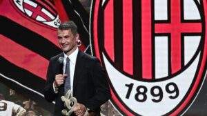 Auguri con frecciata? Maldini: "Nessuno potrà scalfire il legame della mia famiglia col Milan"