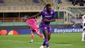 Dubbi sul gol annullato a Kean in Fiorentina-LASK: avrebbe dovuto rivedere l