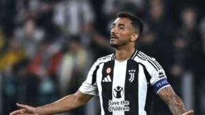 Juve, Danilo: "Vlahovic? Bisogna sempre avere rispetto reciproco. Fino a giugno resto qui"