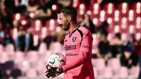 Salernitana, sirene di mercato per Fiorillo: due club puntano il portiere in scadenza